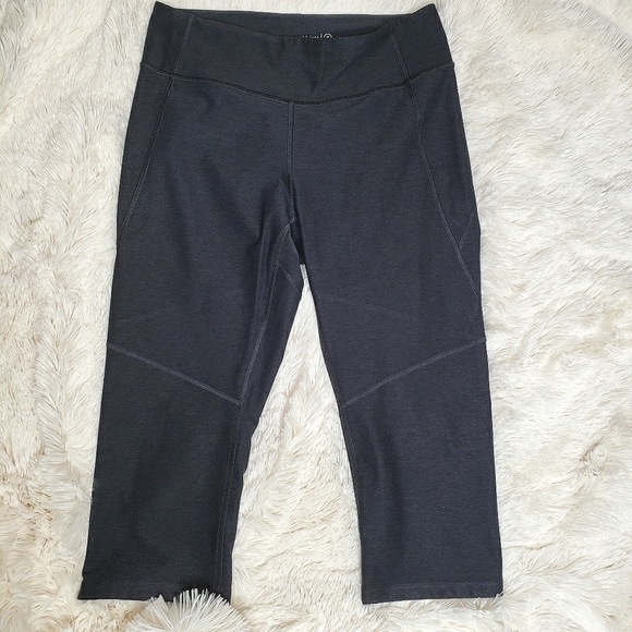 Outdoor Voices gray cropped leggings size M. - Picture 1 of 4